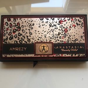 Anastasia Amrezy Limited Edition Eyeshaow Palette